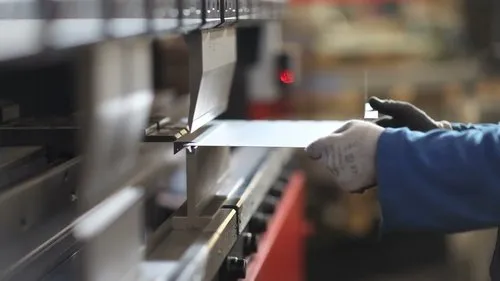 5 Essential Considerations for Purchasing a Press Brake​