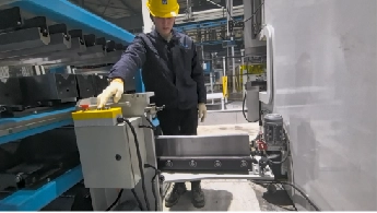 Semi-automatic press brake tooling loading process