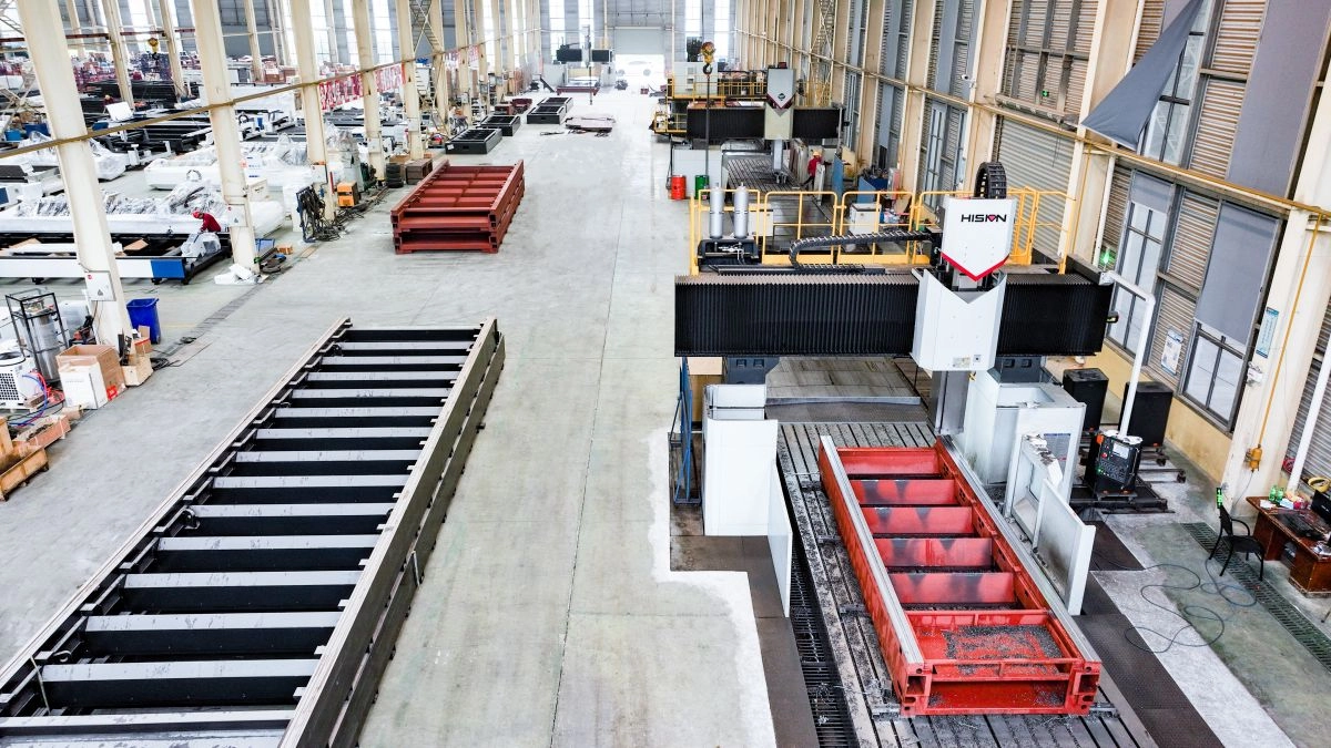 Heavy-duty plate-welded bed for MACHNIST 3015 fiber laser cutting machine