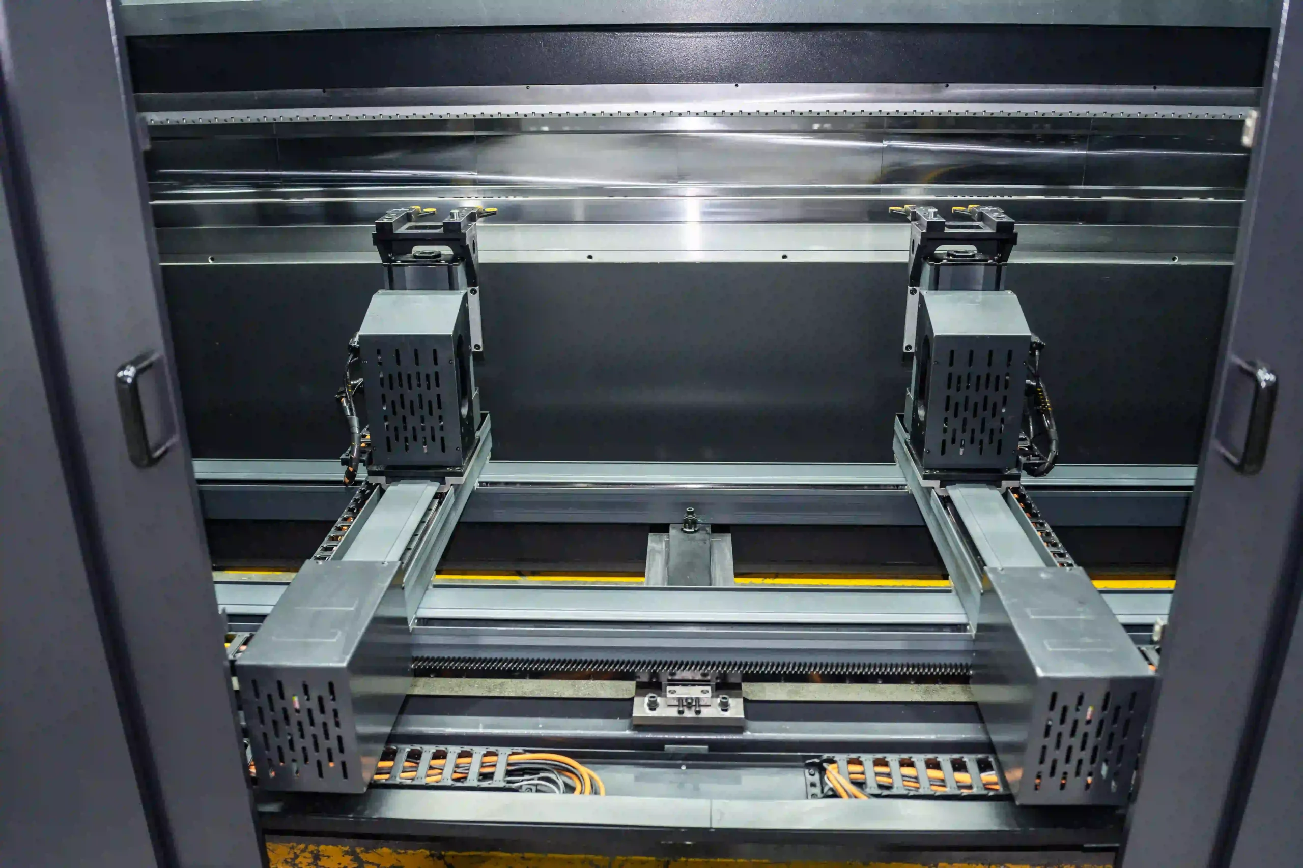 DA69S 8+1 Axis CNC Back Gauge