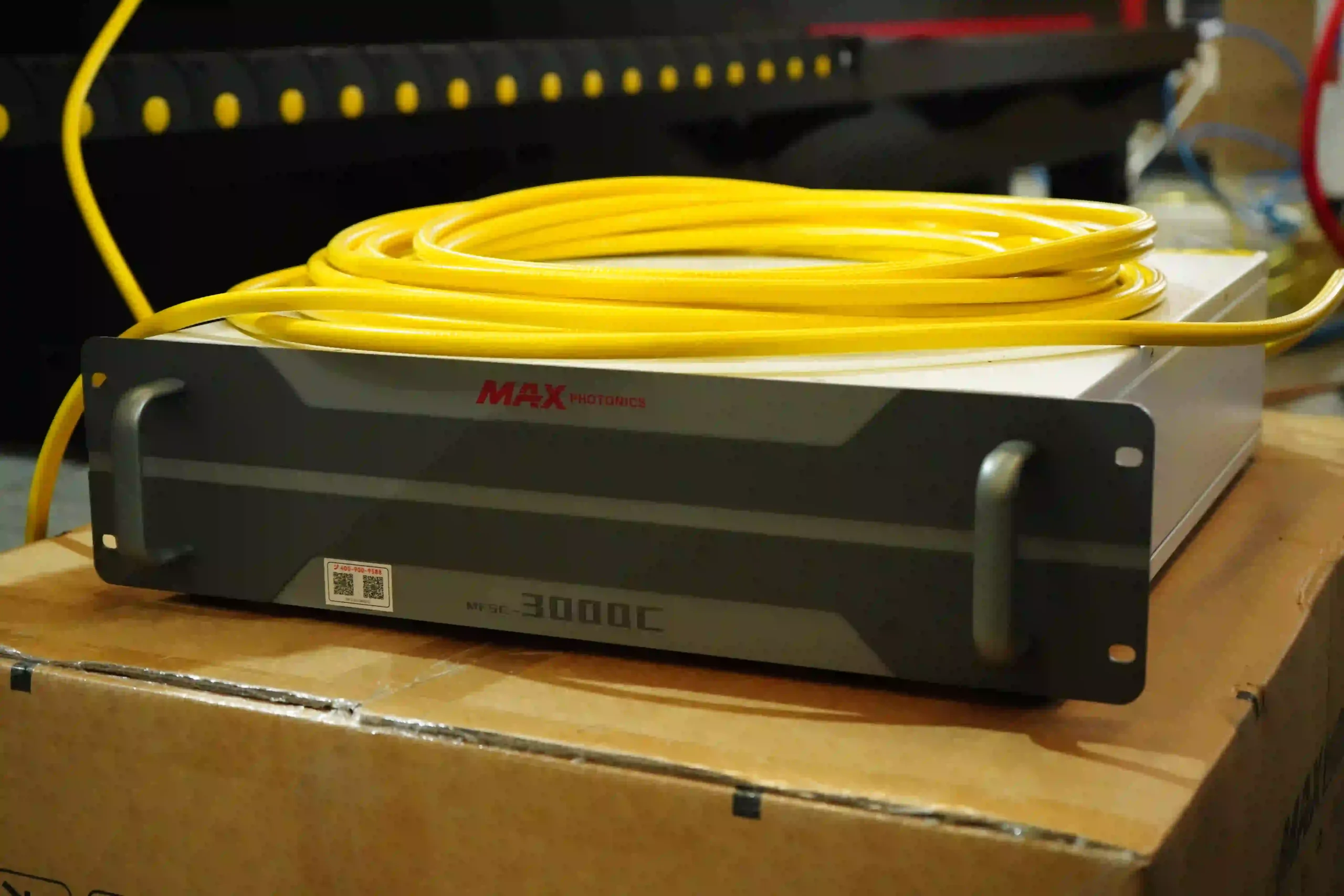 3000W Raycus or MAX CE version laser source installed on MACHNIST fiber laser cutting machine