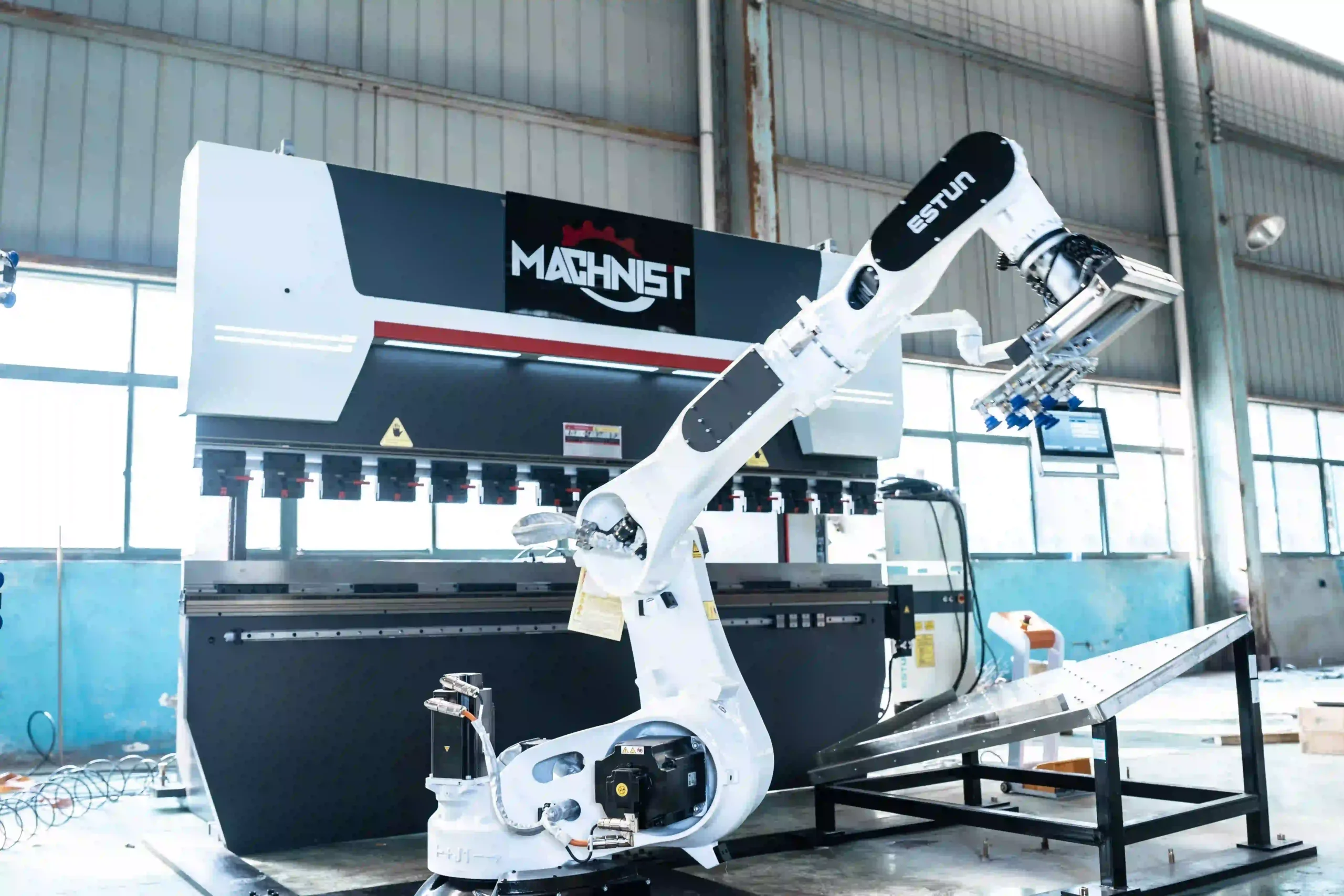 machnist robot bending press brake