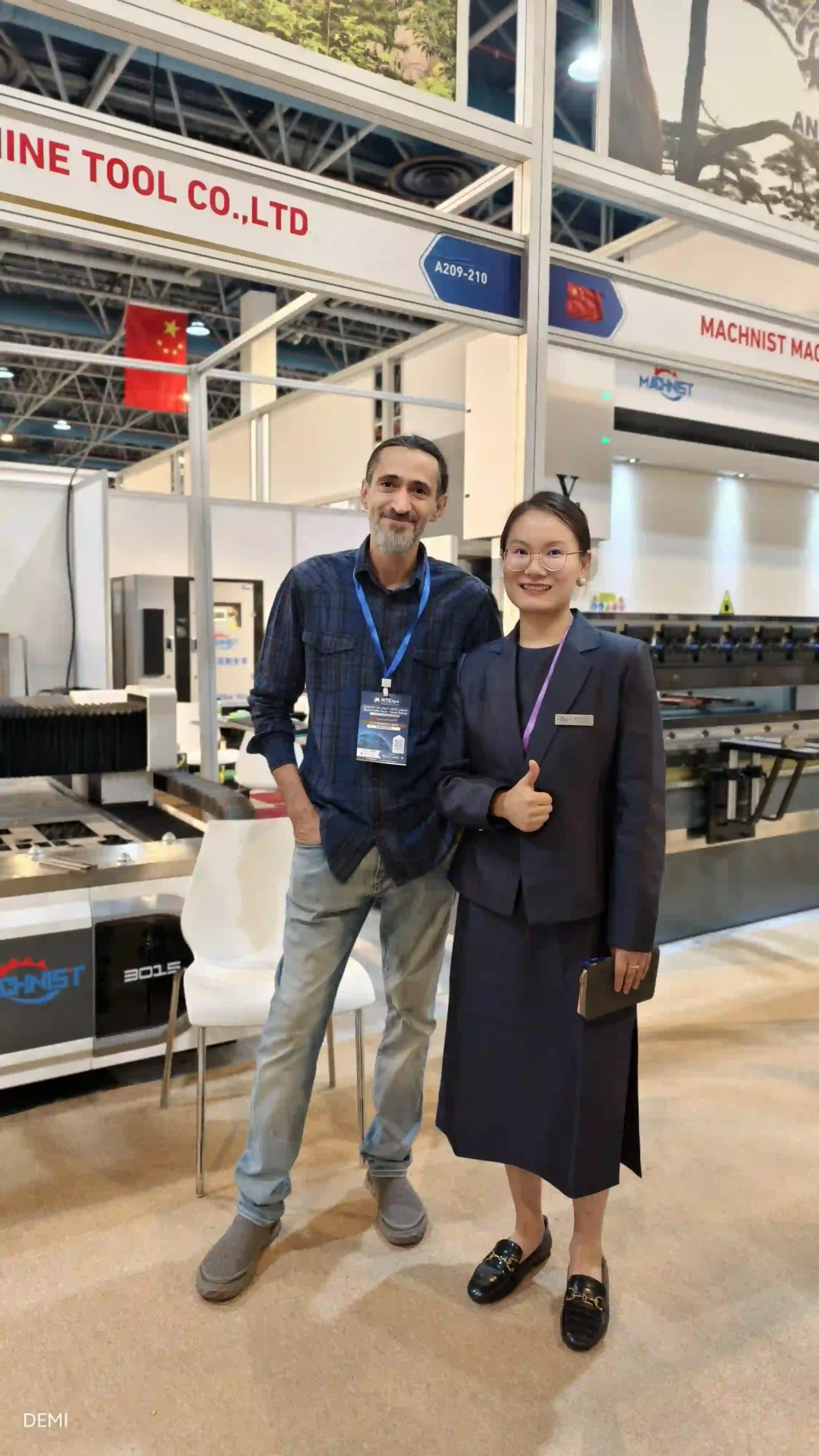 exhibition booth photo