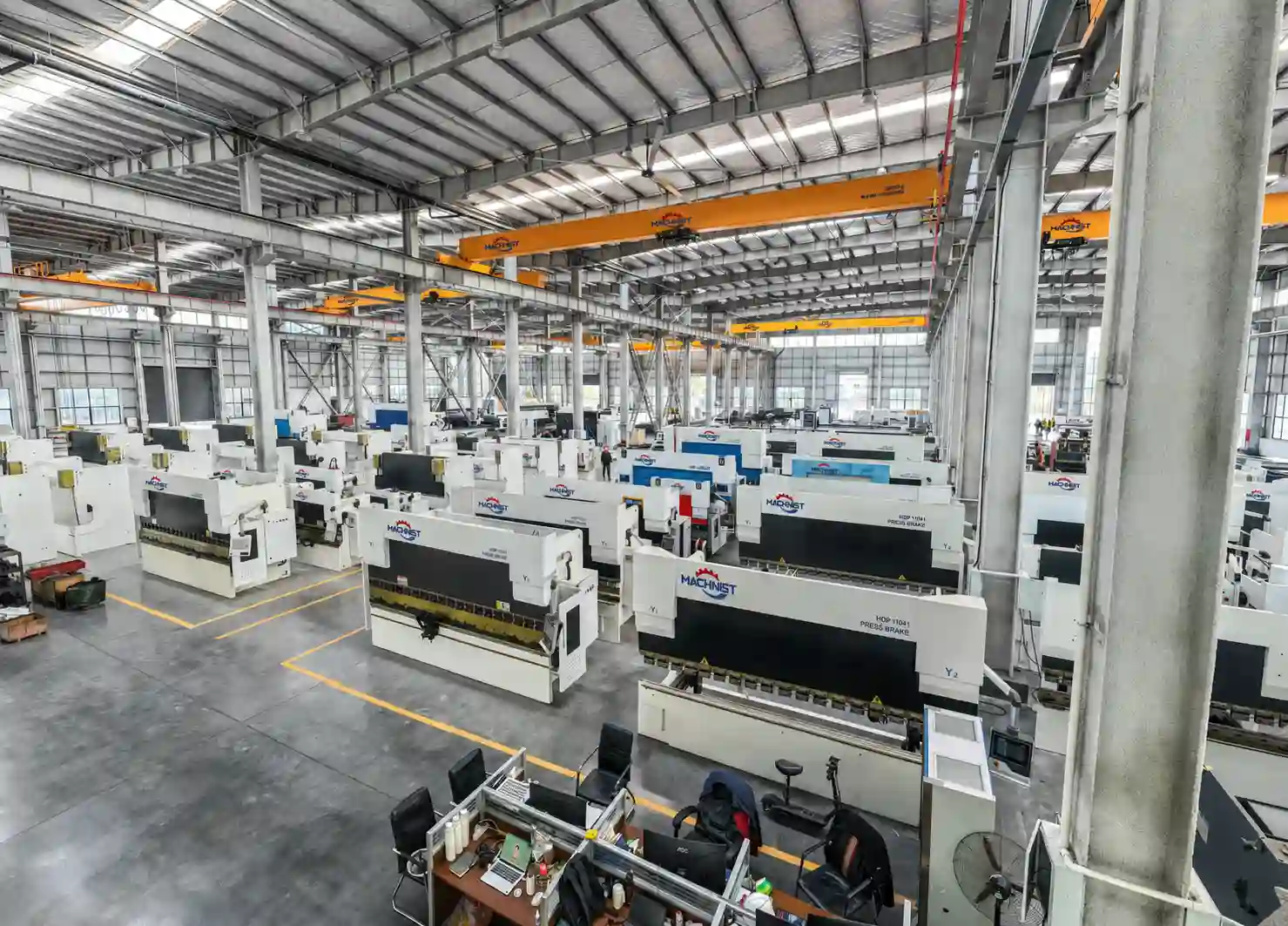 MACHNIST press brake workshop